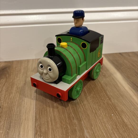 Thomas The Tank Engine, Percy #6 Green Engine Push N Go Toy Train Tested & Works - Picture 1 of 9